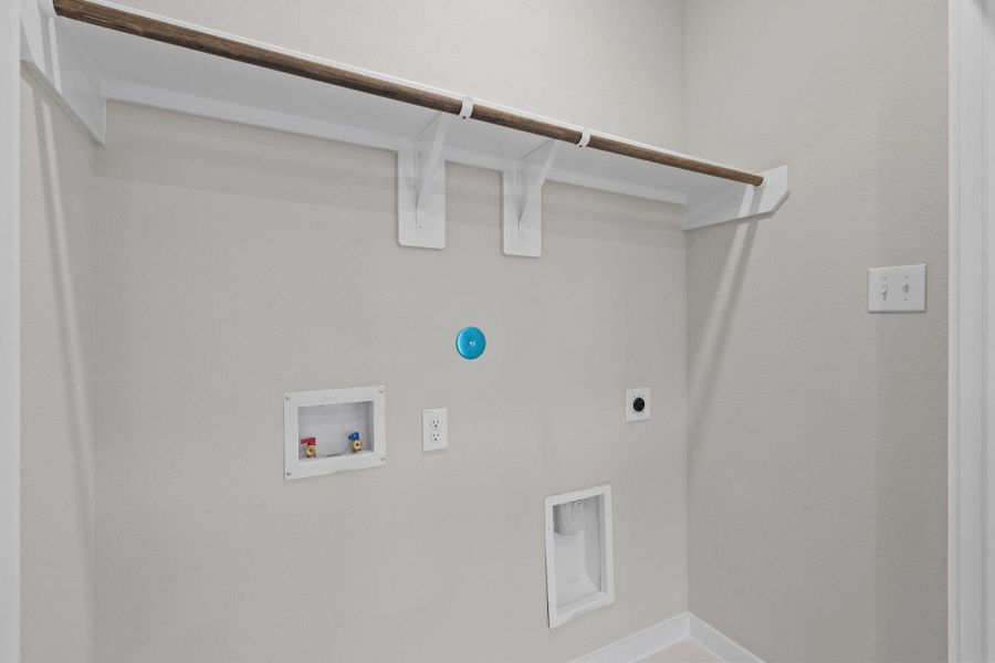 Spacious, unfurnished interior of a new home in Westridge Cove, Conroe (Image 14).