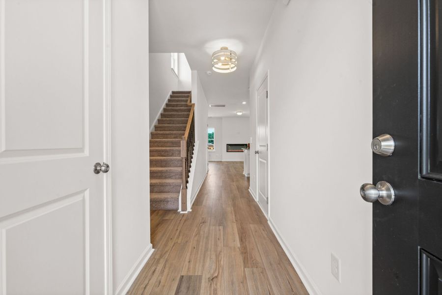 Spacious, unfurnished interior of a new home in Jackson Hills, Clarksville (Image 17).