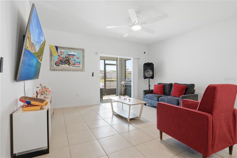 Furnished interior view inside a new home in , St. Cloud (Image 33).