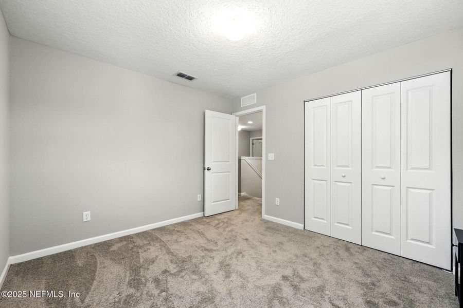 Spacious, unfurnished interior of a new home in , Jacksonville (Image 20).