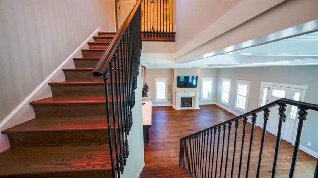 2x4 steps to Primary and 2nd bedroom