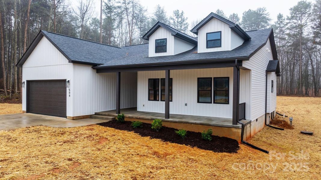 Exterior details and patio area of a home in , Lincolnton (Image 34).