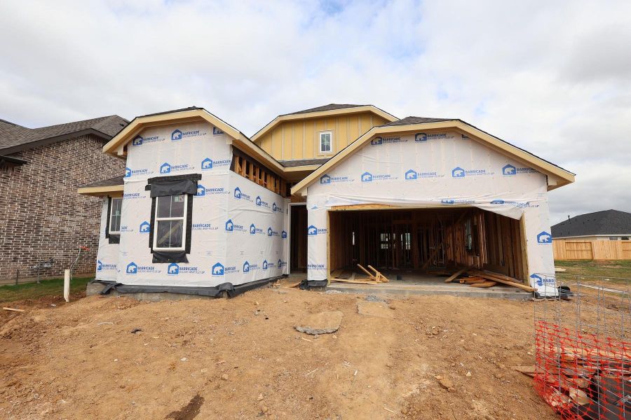 One story home with 3 beds, 2 baths, and 2 car garage