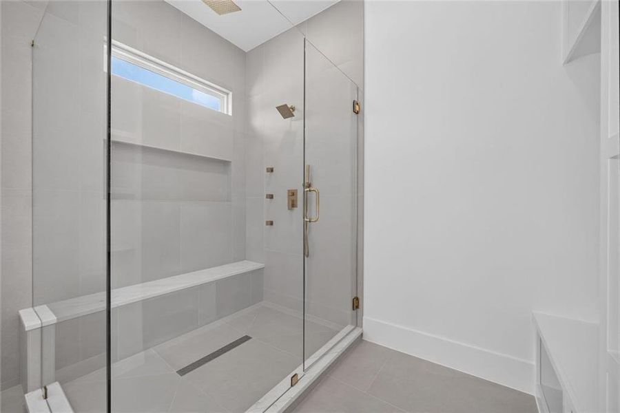 Image 47 of a home in .