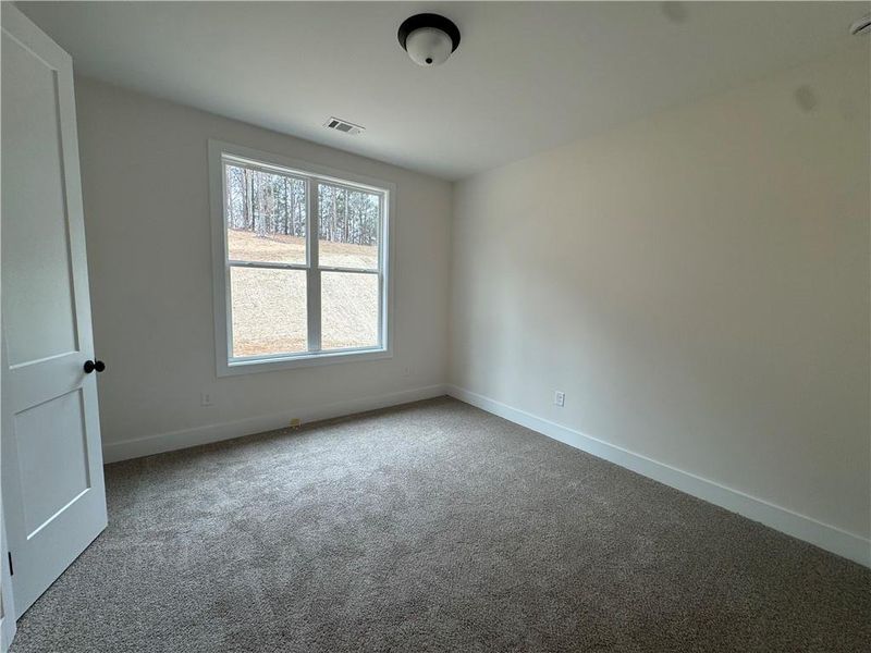 Spacious, unfurnished interior of a new home in , Waleska (Image 13).