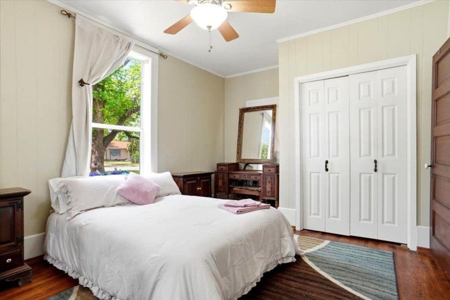 Furnished interior view inside a new home in , Itasca (Image 33).