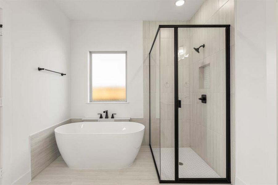 19. 2413 Belmont - Bath (2) 19. 2413 Belmont - Bath (2)