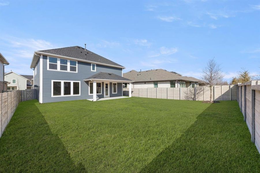 Exterior details and patio area of a home in Painted Tree, McKinney (Image 17).