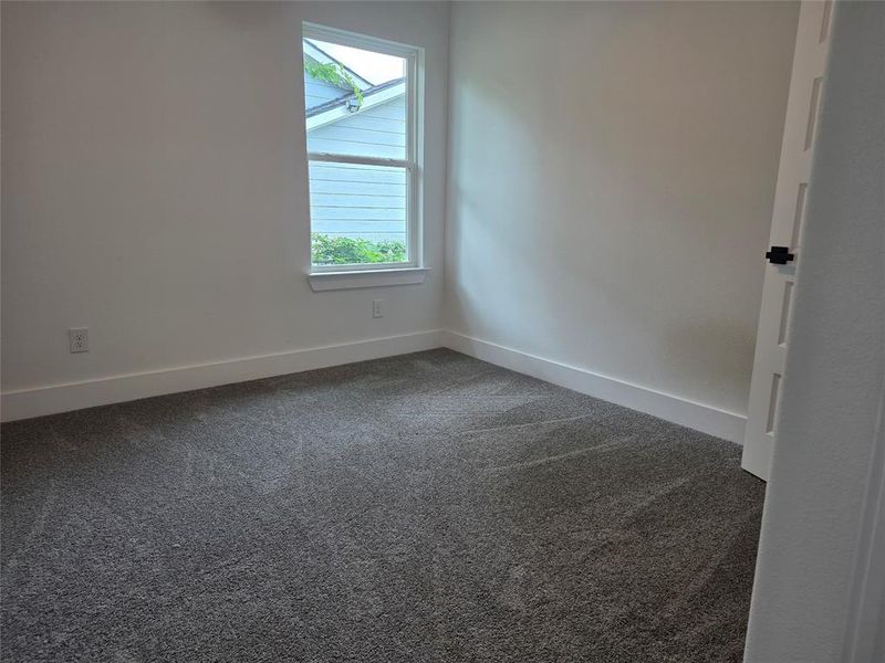 Spacious, unfurnished interior of a new home in , Dallas (Image 14).
