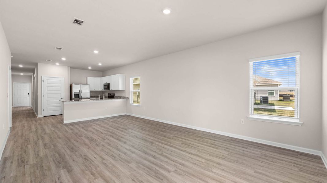 Spacious, unfurnished interior of a new home in Liberty, Panama City (Image 19).