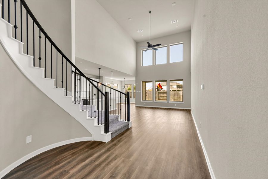 Spacious, unfurnished interior of a new home in Sunterra 50s, Katy (Image 22). Spacious, unfurnished interior of a new home in Sunterra 50s, Katy (Image 22).