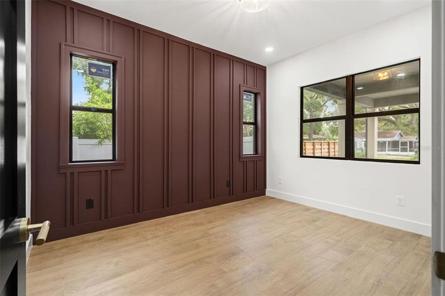 Spacious, unfurnished interior of a new home in , Tampa (Image 24).