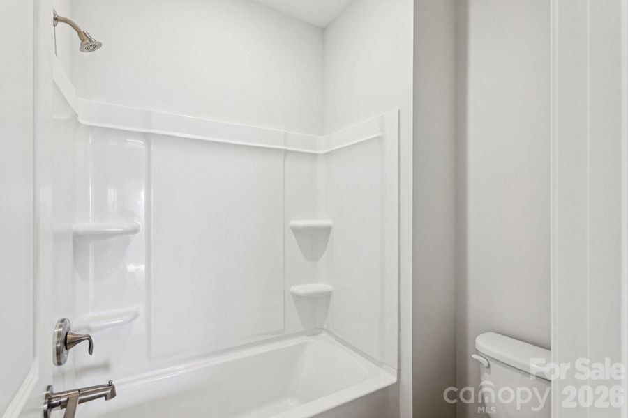 Image 33 of a home in .