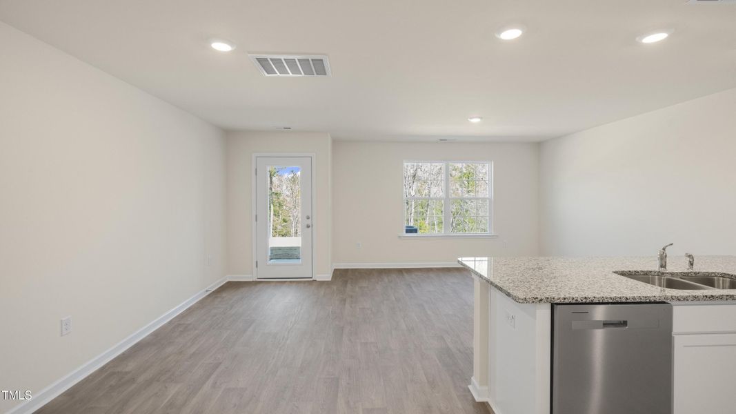 lot-76-pearson-2507-gracie-lane-014