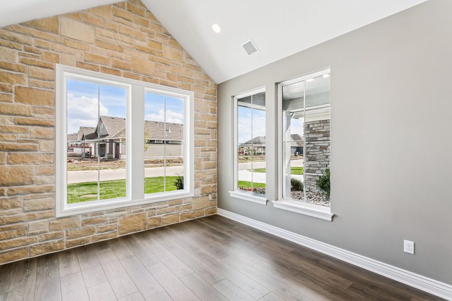 Spacious, unfurnished interior of a new home in The Courtyards at The Heritage, Andover (Image 13).