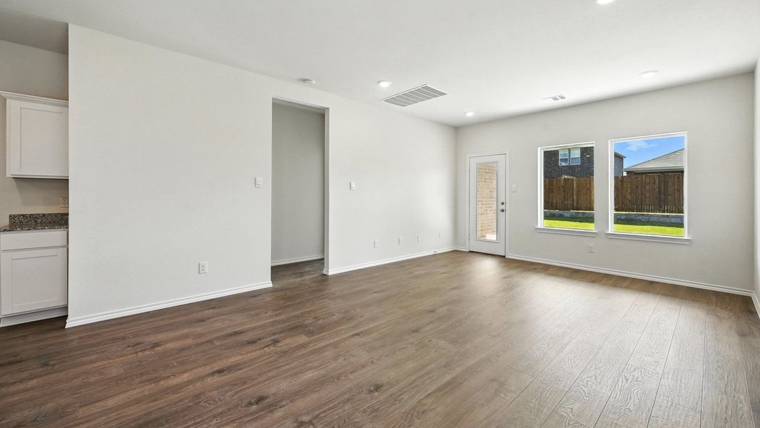 Spacious, unfurnished interior of a new home in Hanolley Hills, Sherman (Image 5). Spacious, unfurnished interior of a new home in Hanolley Hills, Sherman (Image 5).
