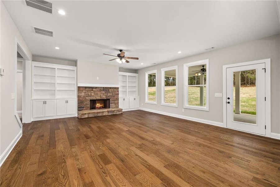 Spacious, unfurnished interior of a new home in , Jefferson (Image 20).