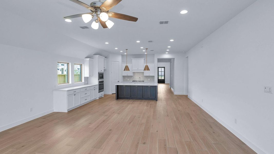 Spacious, unfurnished interior of a new home in Escondido, Magnolia (Image 11). Spacious, unfurnished interior of a new home in Escondido, Magnolia (Image 11).