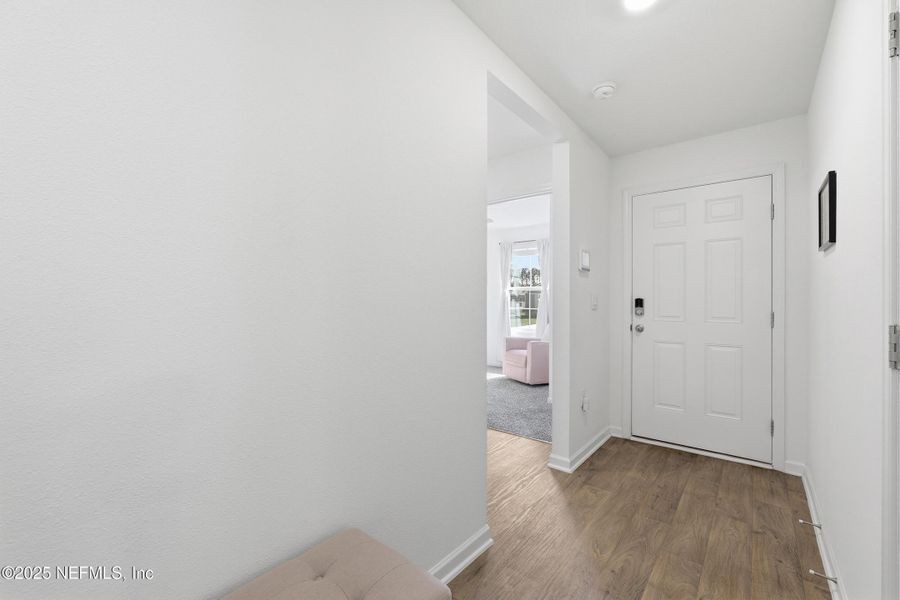 Spacious, unfurnished interior of a new home in Willow Springs, Green Cove Springs (Image 21).