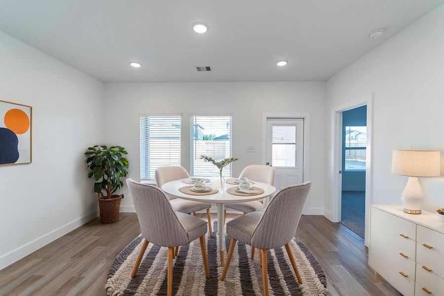 Furnished interior view inside a new home in Massey Oaks, Pearland (Image 4). Furnished interior view inside a new home in Massey Oaks, Pearland (Image 4).