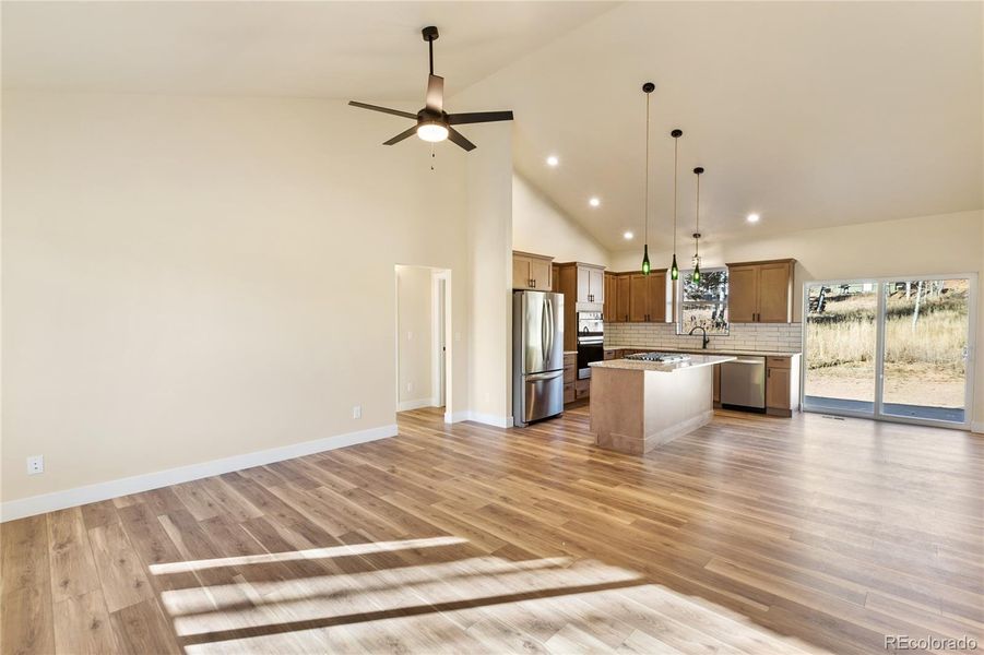 Spacious, unfurnished interior of a new home in , Woodland Park (Image 22).