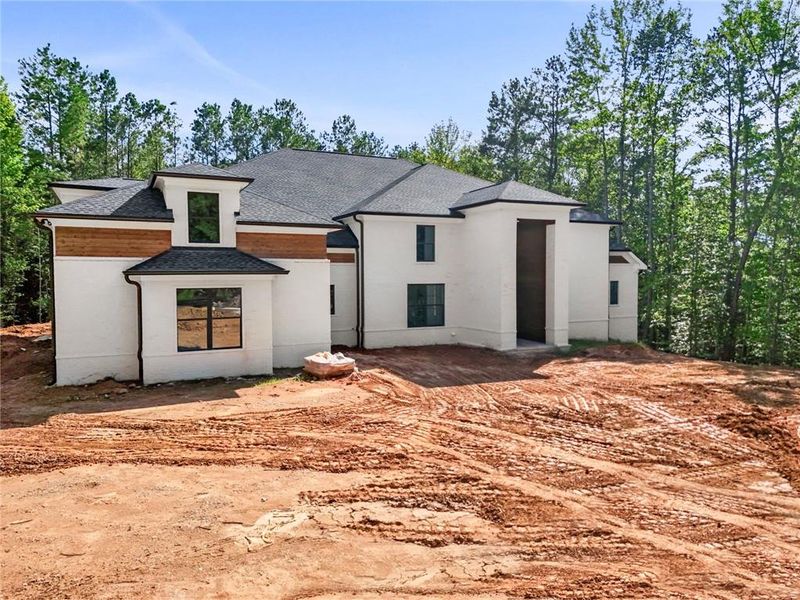 Image 87 of a home in .