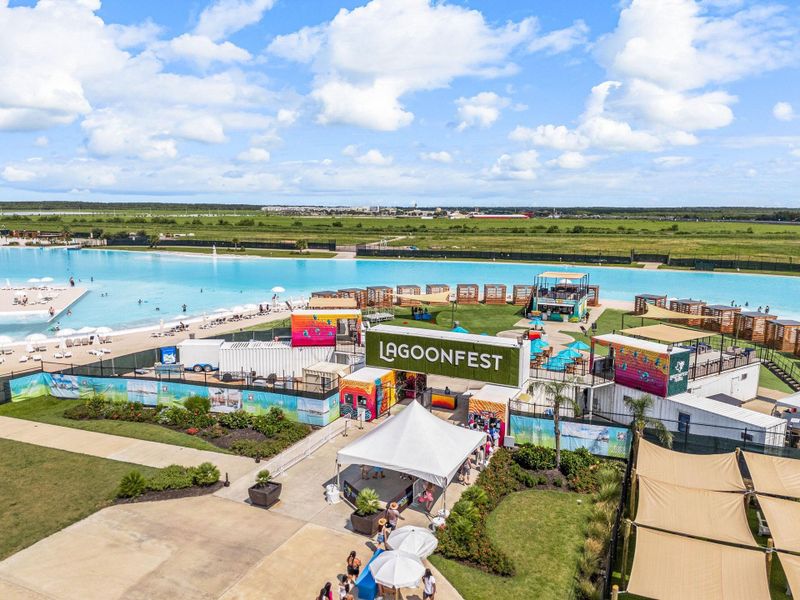 Image 32 of a home in Lago Mar: Fairway Collections. Image 32 of a home in Lago Mar: Fairway Collections.