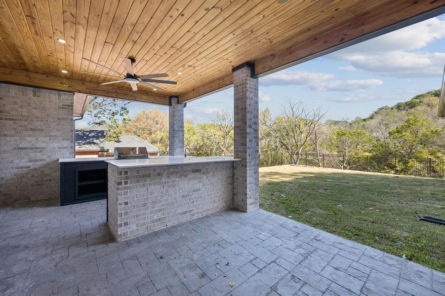 Exterior details and patio area of a home in , Cedar Hill (Image 4).