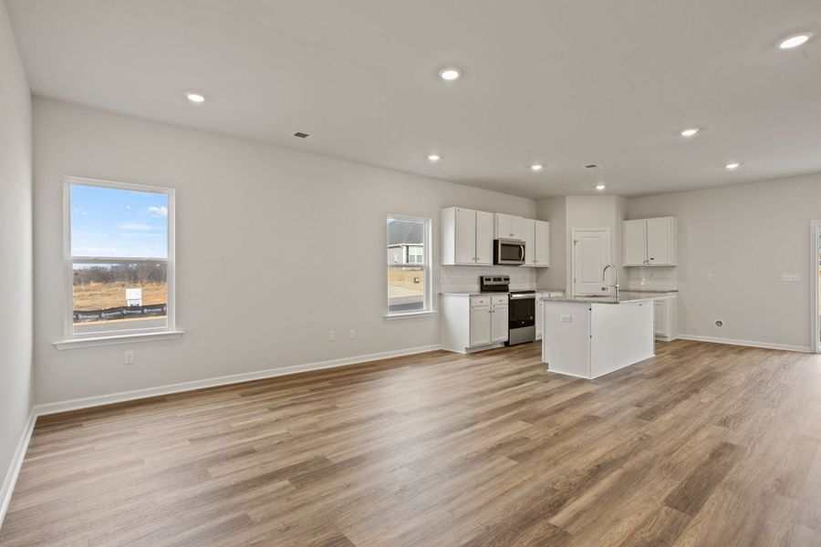 3br New Home in Woodruff, SC.  - Slide 9