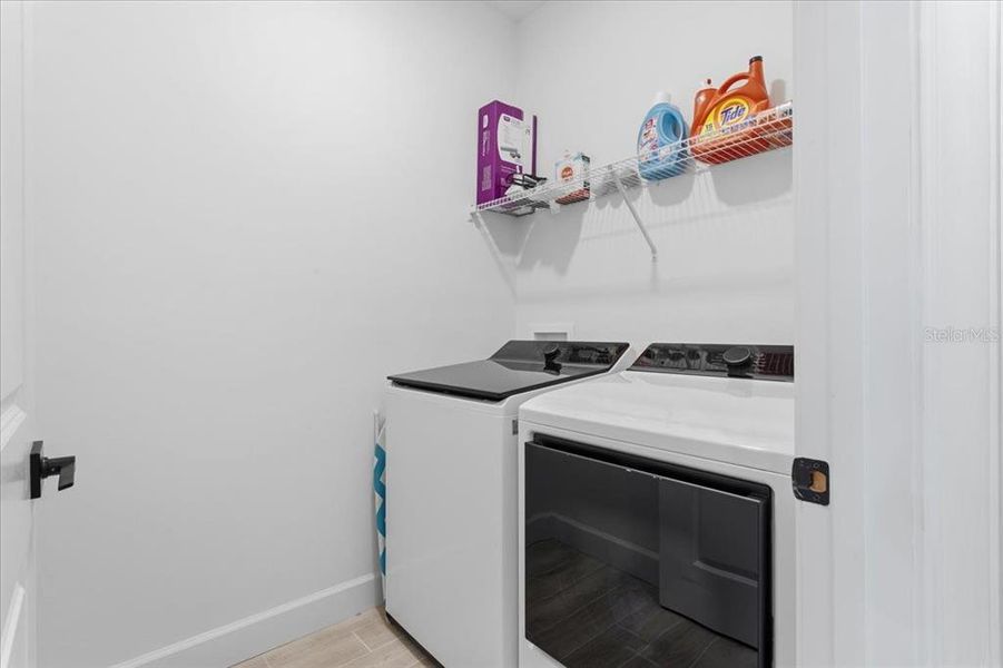 Close-up of interior finishes inside a home in Grand Oaks, Gainesville (Image 22).