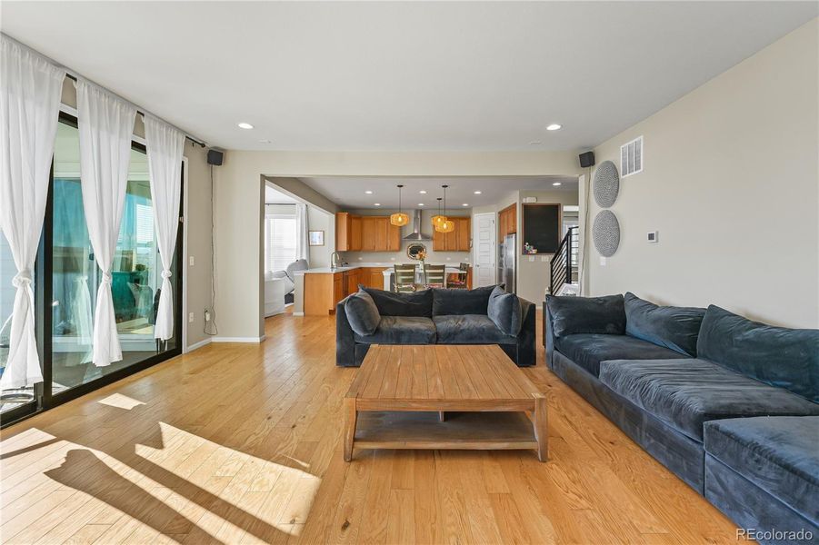 Furnished interior view inside a new home in Settler's Crossing, Commerce City (Image 18).