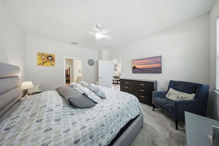 Furnished interior view inside a new home in Del Webb Oasis, Winter Garden (Image 18). Furnished interior view inside a new home in Del Webb Oasis, Winter Garden (Image 18).