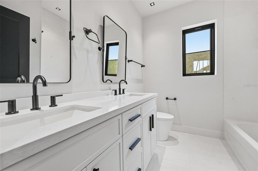 Furnished interior view inside a new home in , Gainesville (Image 13).