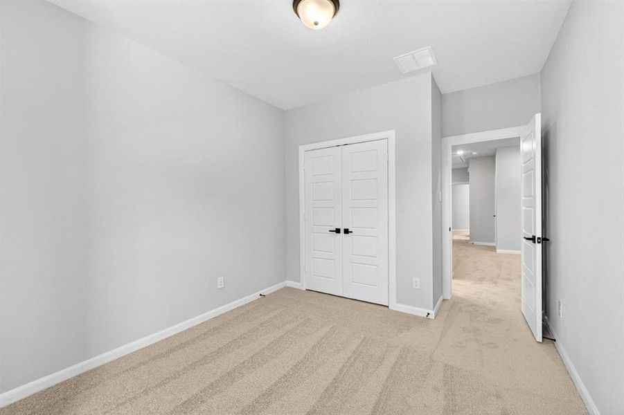 Spacious, unfurnished interior of a new home in Hillside at Las Colinas, Irving (Image 22).