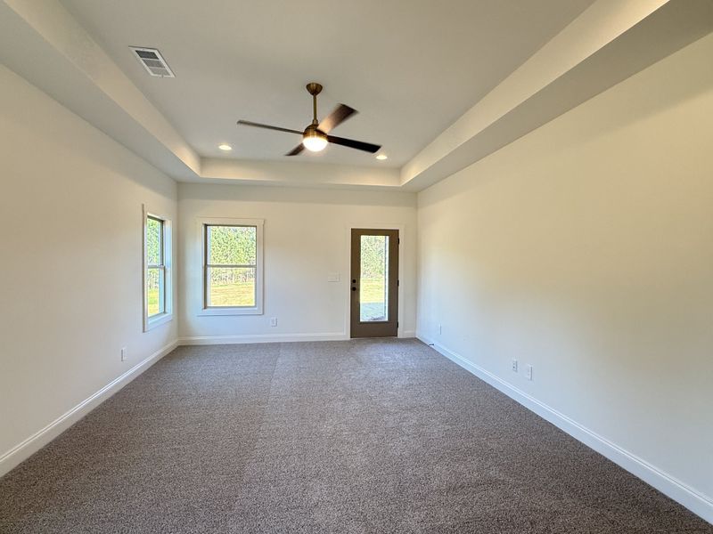 Spacious, unfurnished interior of a new home in The Reserve at Reidsboro, Williamson (Image 31).