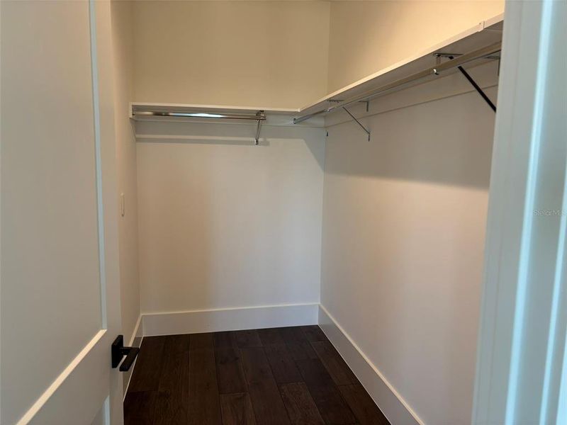 Spacious, unfurnished interior of a new home in , Montverde (Image 19).
