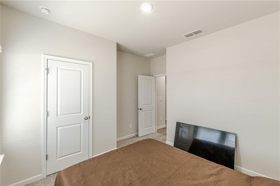 Spacious, unfurnished interior of a new home in , Fairburn (Image 21).