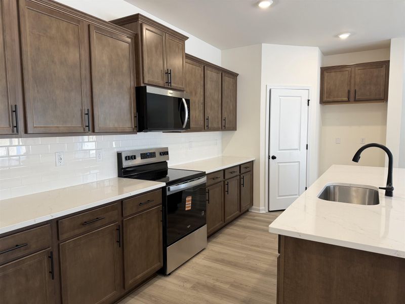 Furnished interior view inside a new home in King Farm Estates, Aynor (Image 5).