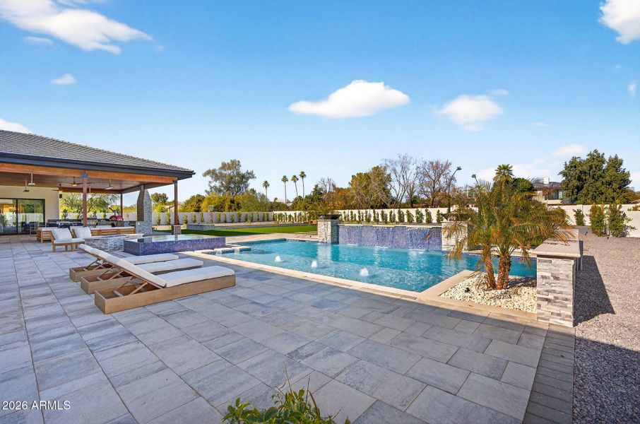 122-web-or-mls-23- E Charter Oak Rd (1)