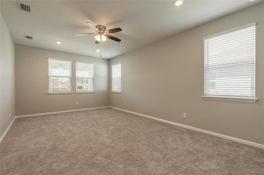 Spacious, unfurnished interior of a new home in , Flagler Beach (Image 31).