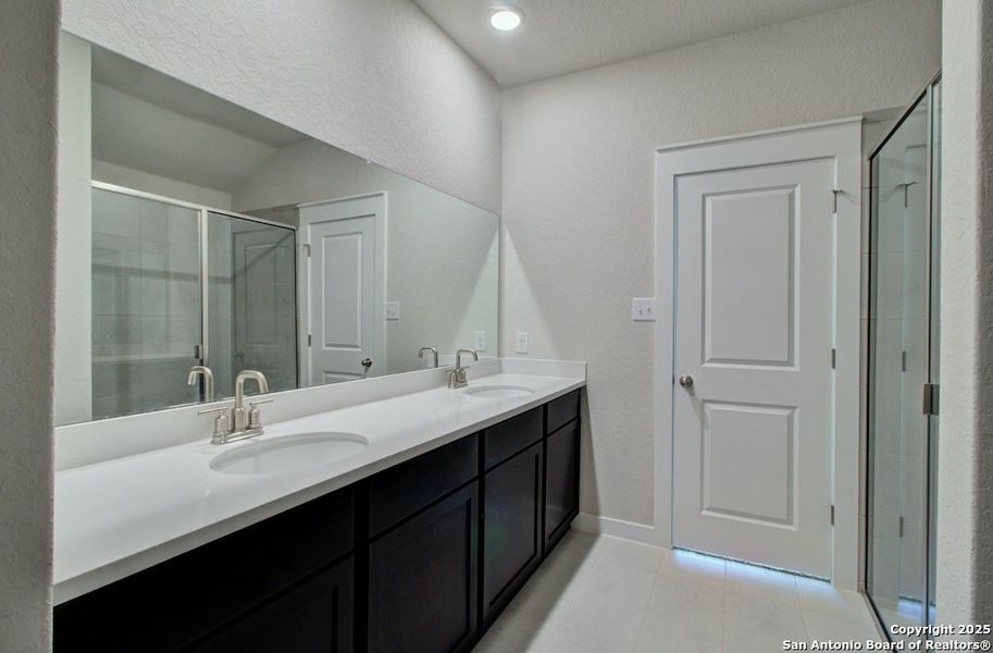 Furnished interior view inside a new home in Westridge - Landmark, San Antonio (Image 7).