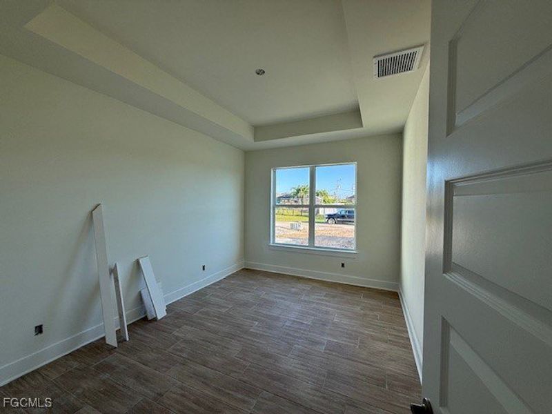 Image 16 of a home in Cape Coral. Image 16 of a home in Cape Coral.