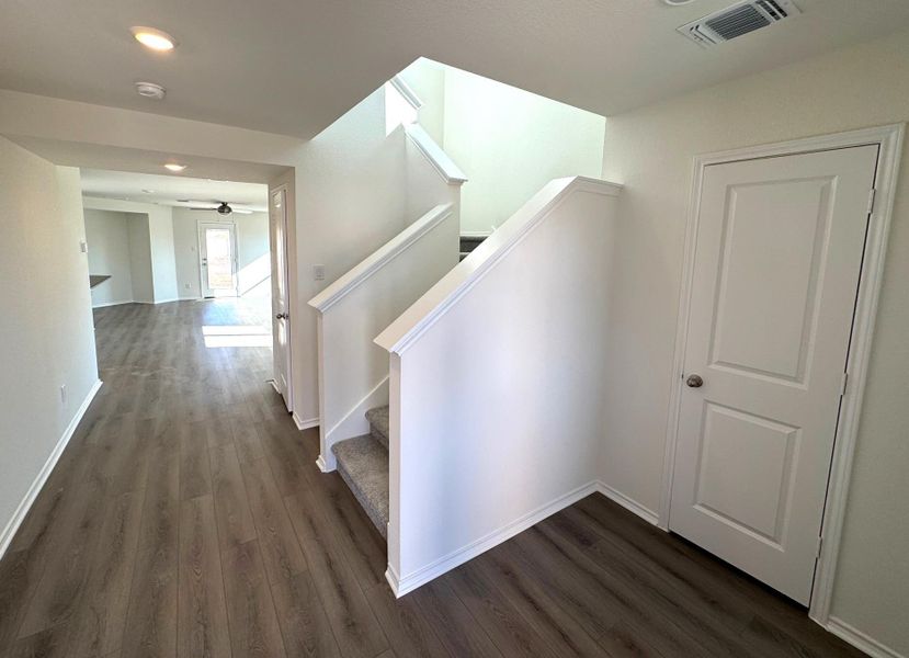 Spacious, unfurnished interior of a new home in Sonterra - Cool Water, Jarrell (Image 14).