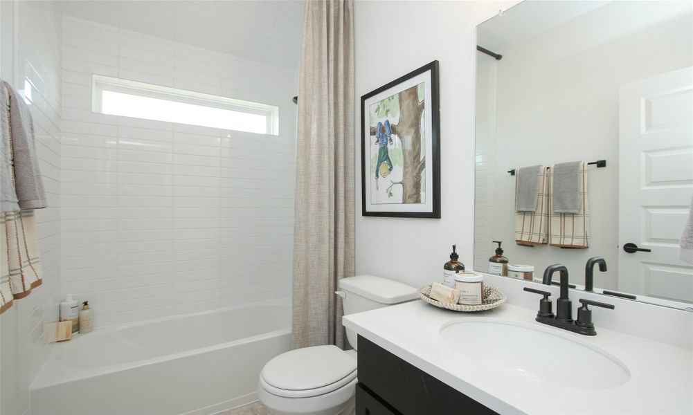 Model home photos of similar floorplans, not pictures of actual home. Model home photos of similar floorplans, not pictures of actual home.