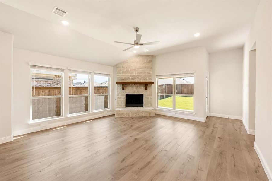 Spacious, unfurnished interior of a new home in Waterscape Classic 60s, Royse City (Image 25). Spacious, unfurnished interior of a new home in Waterscape Classic 60s, Royse City (Image 25).