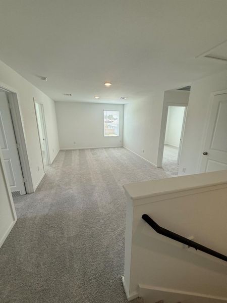 Spacious, unfurnished interior of a new home in Pinewood Trails, Cleveland (Image 24). Spacious, unfurnished interior of a new home in Pinewood Trails, Cleveland (Image 24).