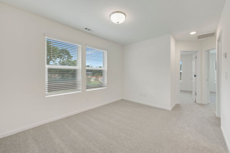 Spacious, unfurnished interior of a new home in Townes on Leesville, Durham (Image 29). Spacious, unfurnished interior of a new home in Townes on Leesville, Durham (Image 29).