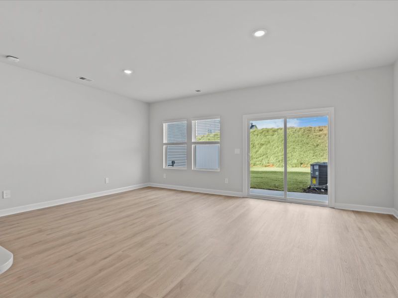 Spacious, unfurnished interior of a new home in Northbrook Village Townes, Taylors (Image 10).