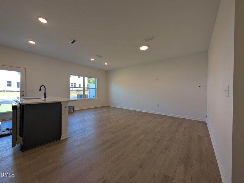 PXL_20250918_163034103