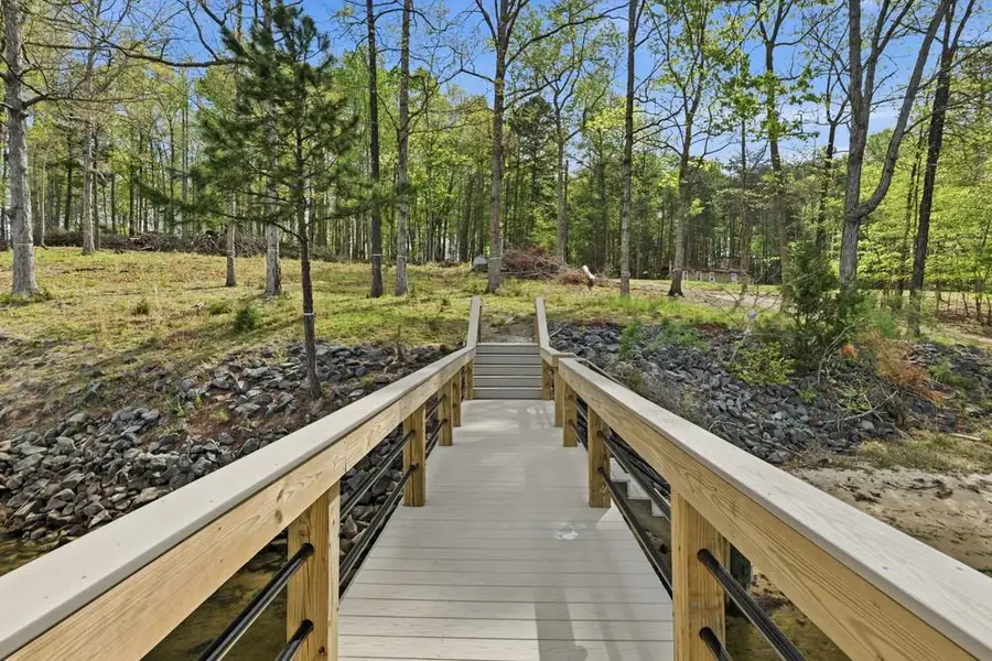 Natural landscape and outdoor views near The Coves on Lake Wylie in Charlotte (Image 29). Natural landscape and outdoor views near The Coves on Lake Wylie in Charlotte (Image 29).